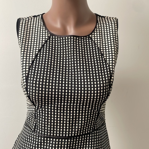 Reiss Checked Grid Pattern A Line Fit Flare Dress Black White sleeveless 4 - Picture 3 of 12